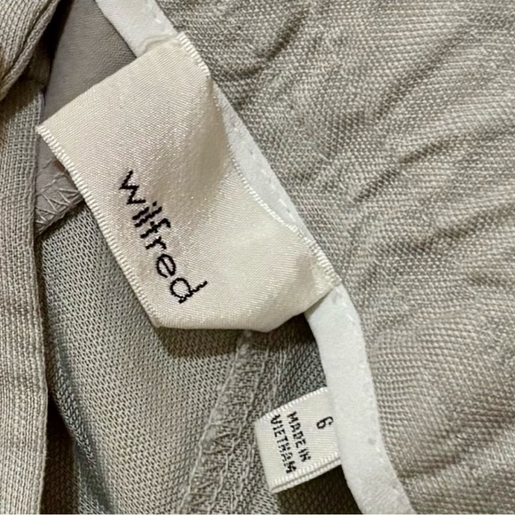 Wilfred| Aritzia| Light Gray Linen ‘Allegra’ Shorts Sz 6 - Picture 4 of 5
